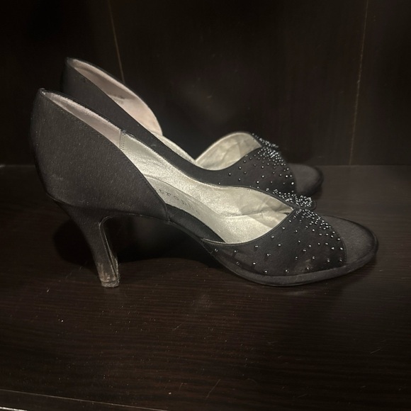 Apostrophe women's black pumps size Size 7.5 From SEARS Rhinestones Open Sides - Picture 5 of 11